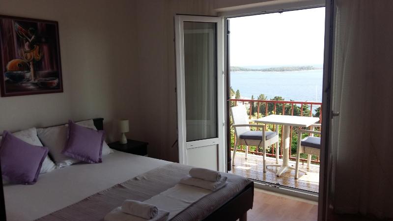 Apartment with Sea View image 4