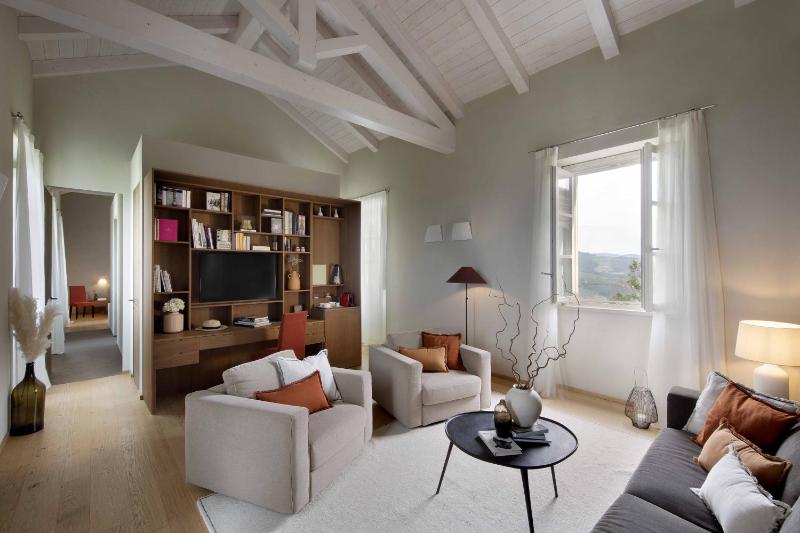 Grand Panorama Suite image 3