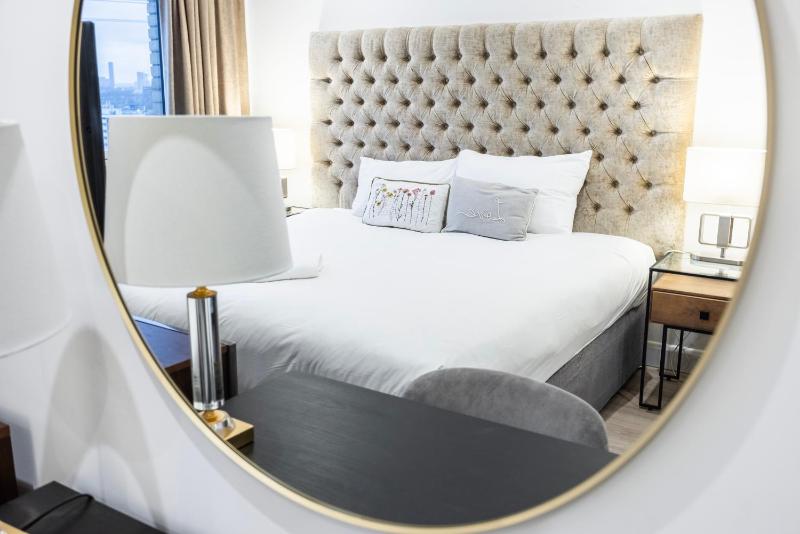 Deluxe Apartment image 2