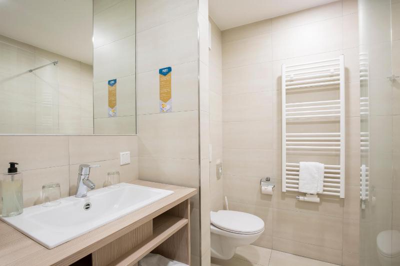 Viva Hotel Lubeck - image 10