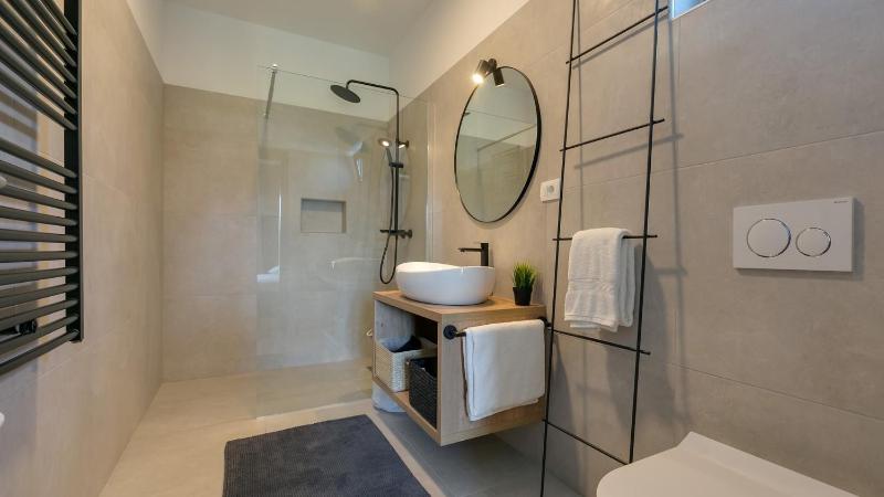 Villa Amoroso by Villas Holiday - image 6