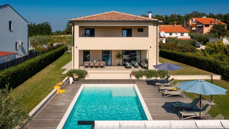 Villa Amoroso by Villas Holiday - image 4