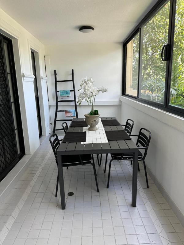 View St Apartment image 3