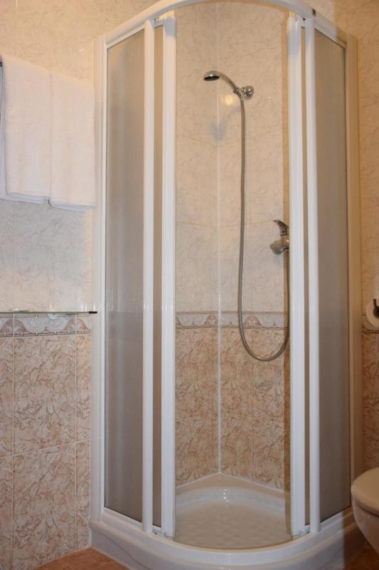 Single Room image 2