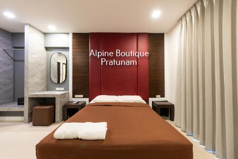 Alpine Boutique Pratunam - image 11