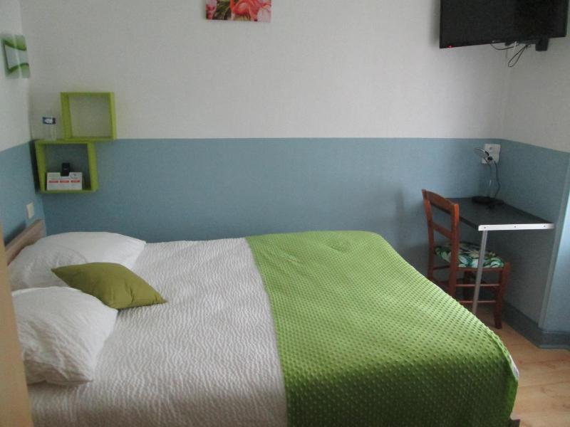 Double Room image 2