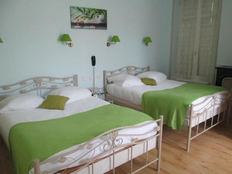Quadruple Room image 3