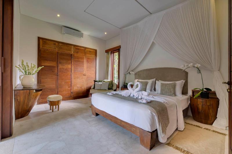 LataLiana Seminyak - image 9