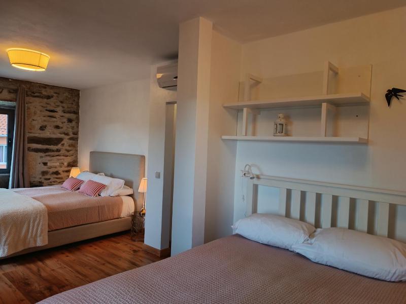 Double Room with Mountain View image 3