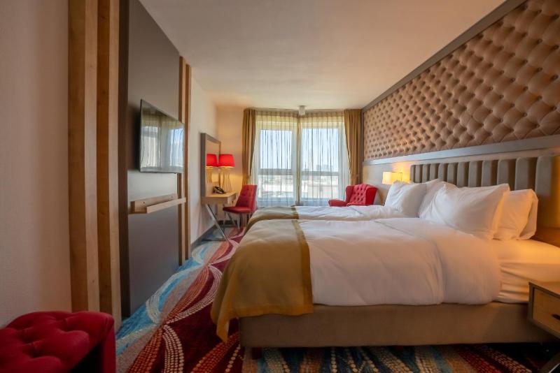 Standard Double or Twin Room image 3