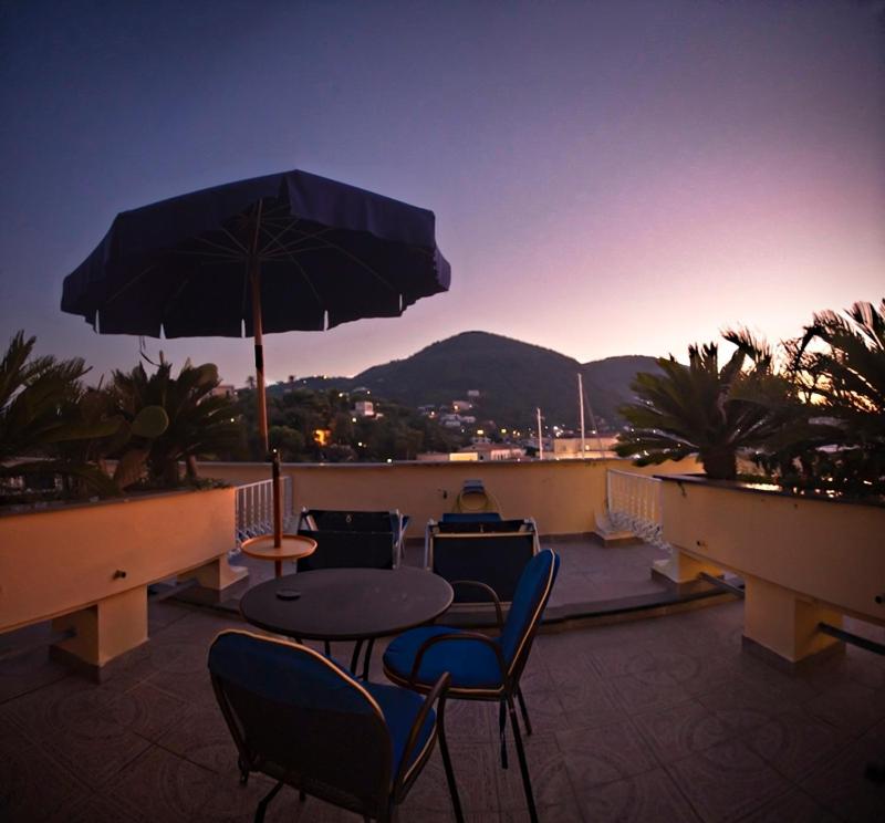 Privilege Double Room with Terrace and Harbour View image 3