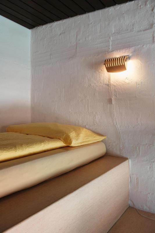 Twin Room with Shared Toilet image 3