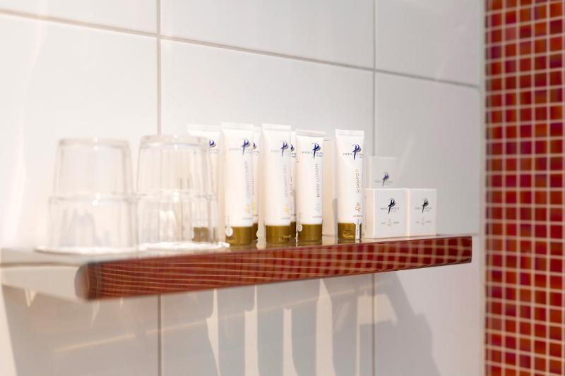 Superior Room Four image 4