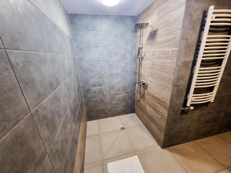 Superior Triple Room image 3