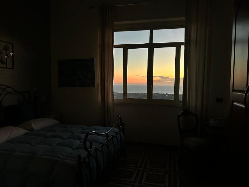 Double Room with Sea View image 4