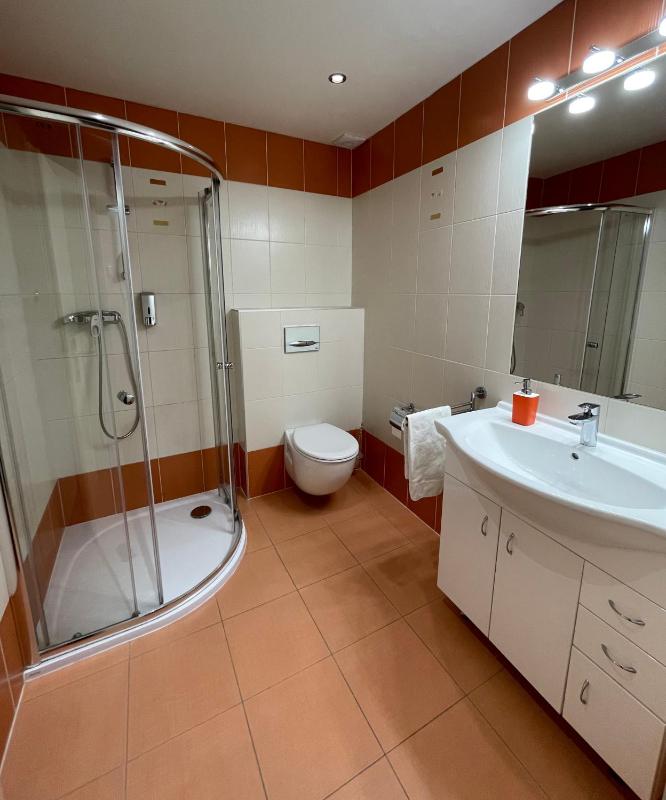 Quadruple Room image 3