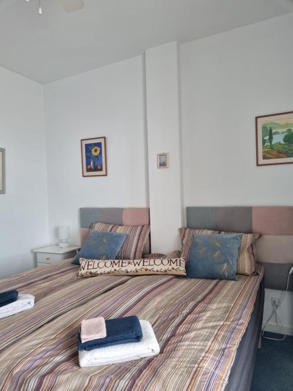 One bedroom 7th floor apartment with amazing views Images