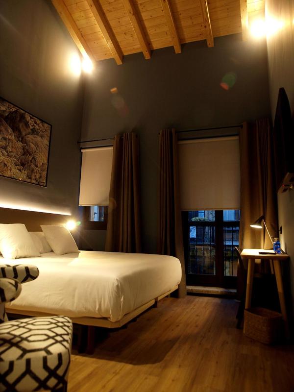 Double Room - Disability Access image 1