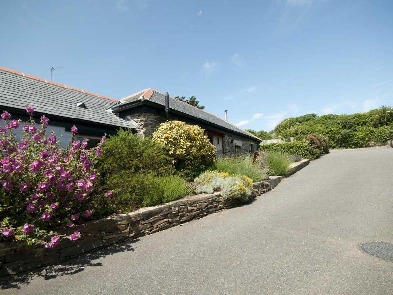 Lavender Barn - image 1