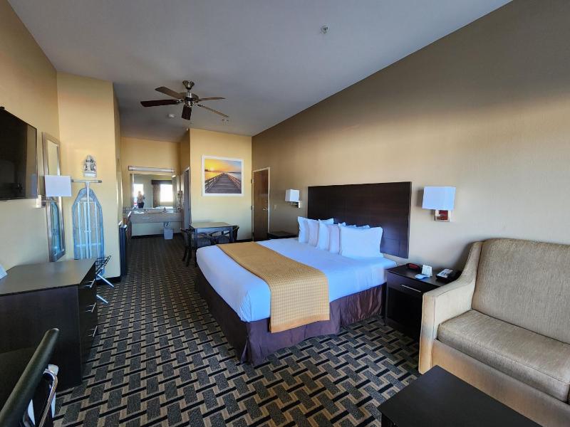 King Room - Non-Smoking image 3