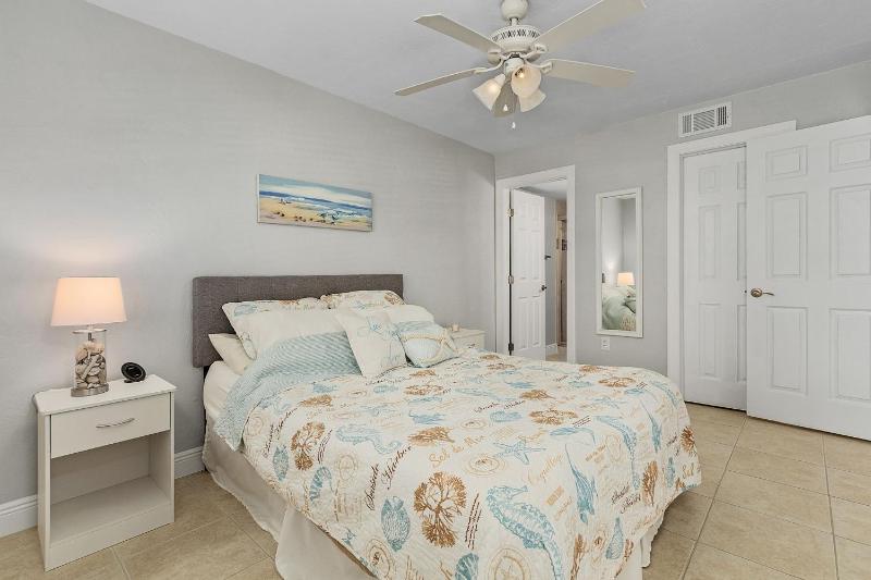 Estero Cove 523 - Beautifully Updated!! condo - image 3