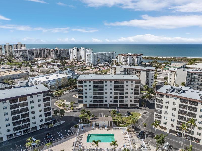 Estero Cove 523 - Beautifully Updated!! condo - image 10