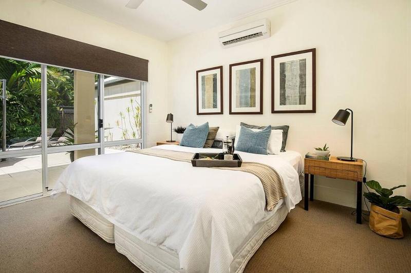 Indirah on the Beach - a spacious Beachfront home - image 18