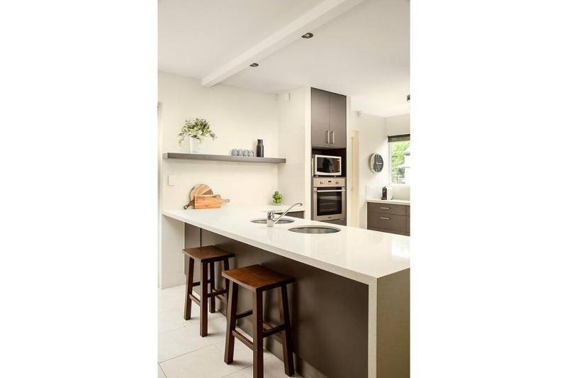 Indirah on the Beach - a spacious Beachfront home - image 22