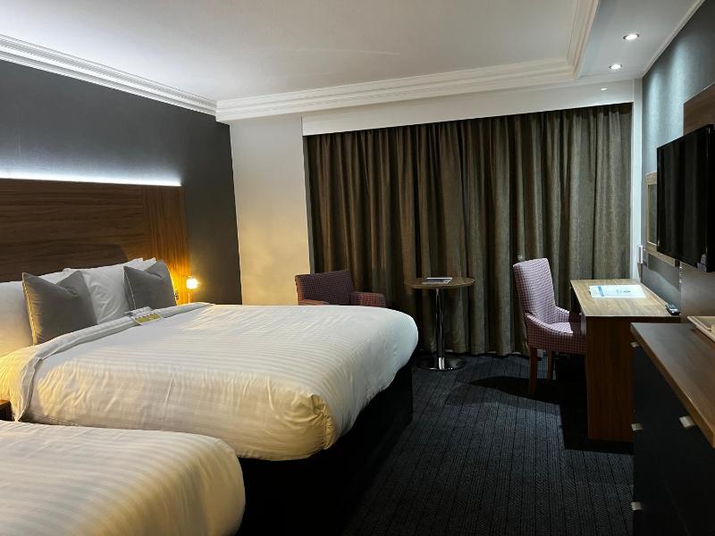 Best Western Plough and Harrow Hotel - image 50