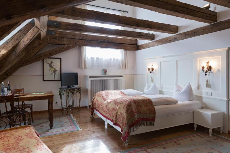 Superior Double Room image 1