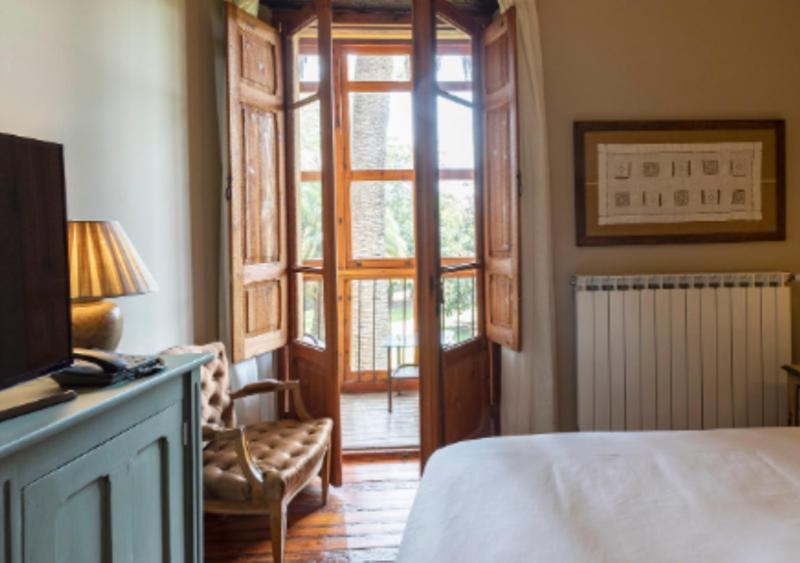 Double Room with Terrace image 2