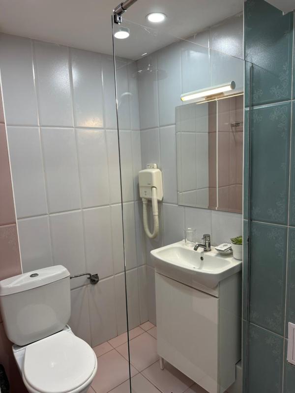 Junior Suite with Balcony image 3
