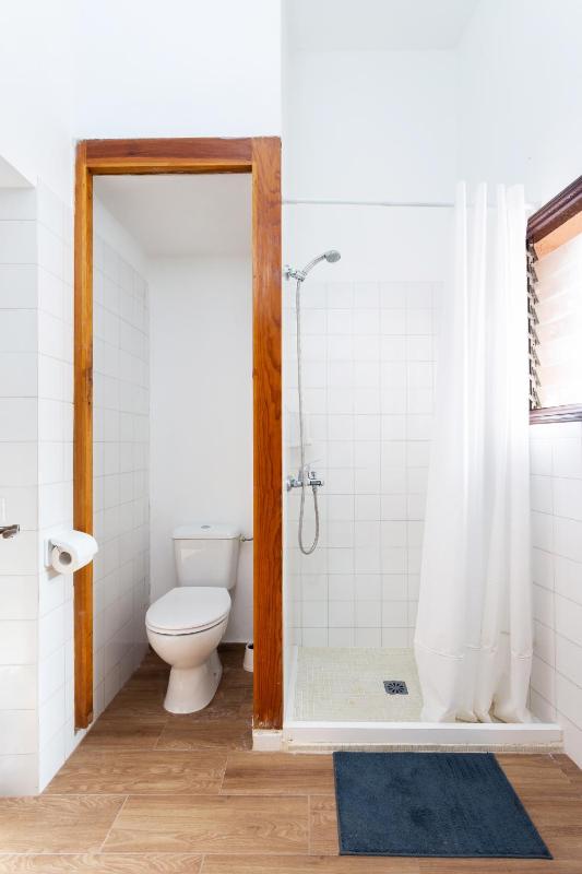 Single Bed in Mixed Dormitory Room image 4