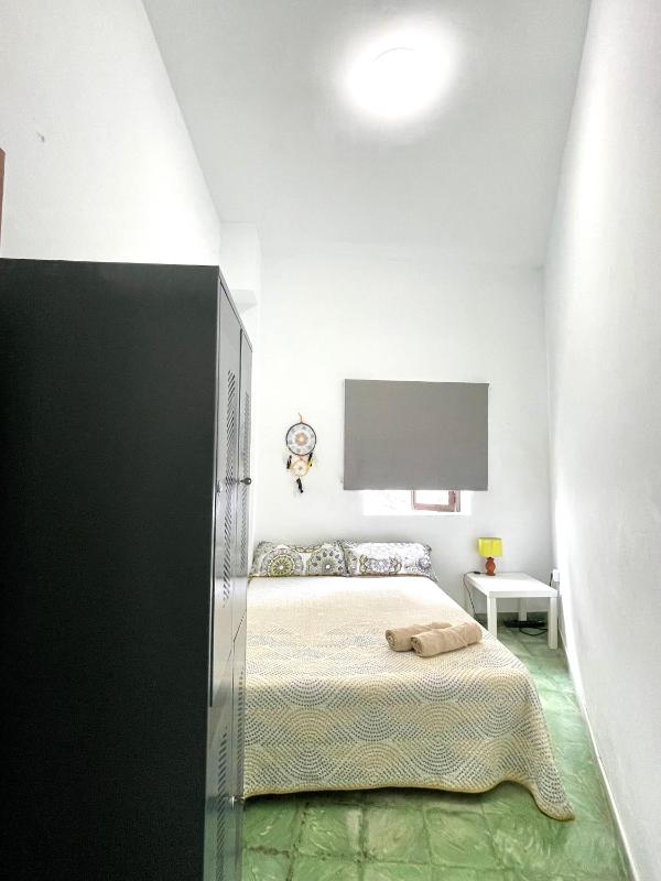 Double Room with Shared Bathroom image 3