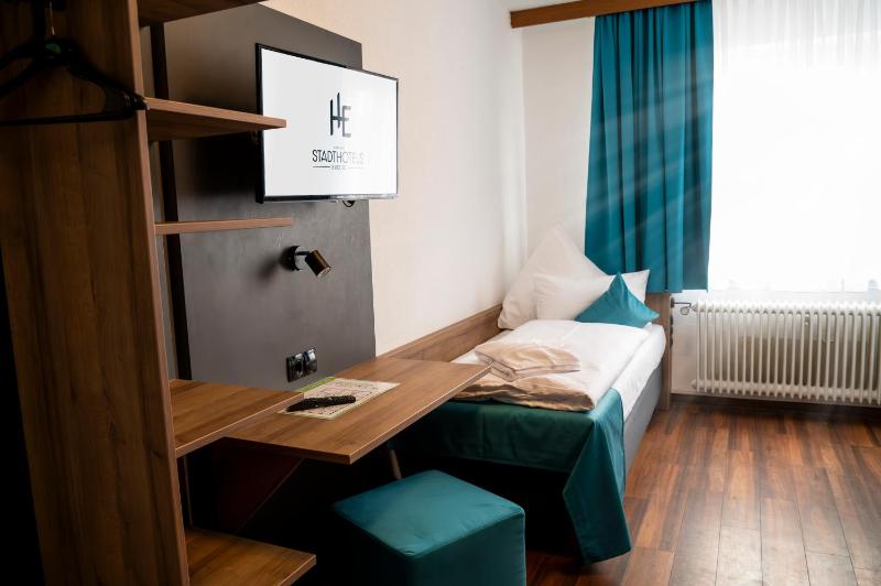 Deluxe Single Room image 1