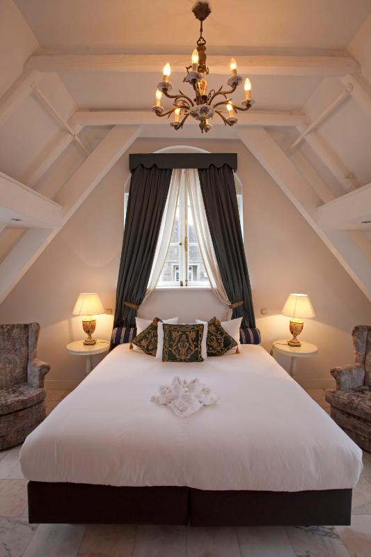 Deluxe Double Room image 1