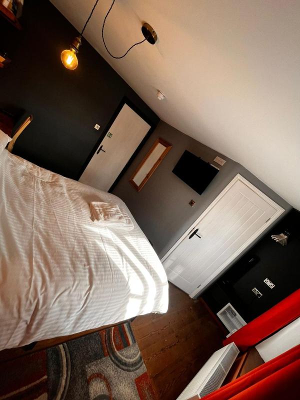 King Room image 4