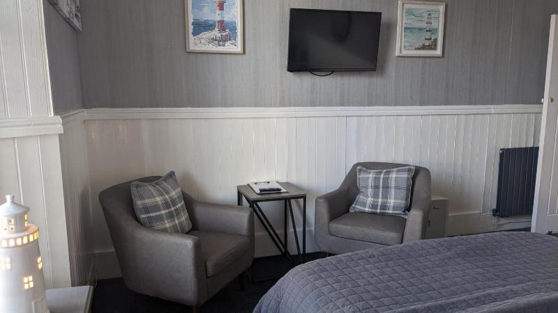 Superior Double Room image 3