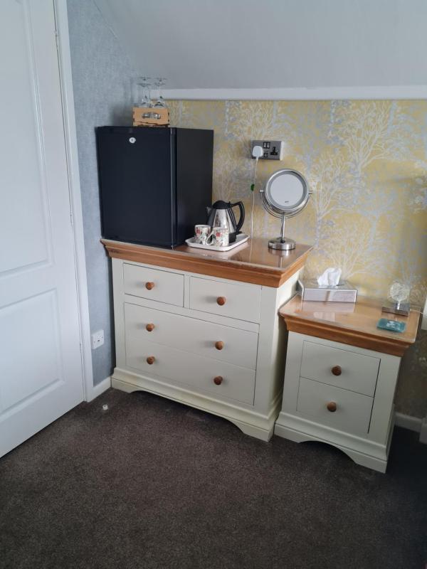 Double Room image 3