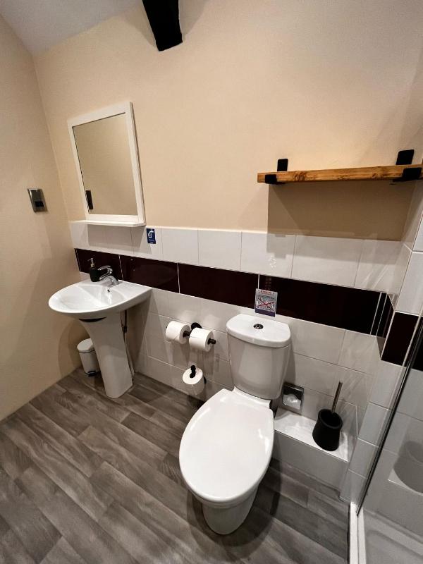 Family Room 2 image 2