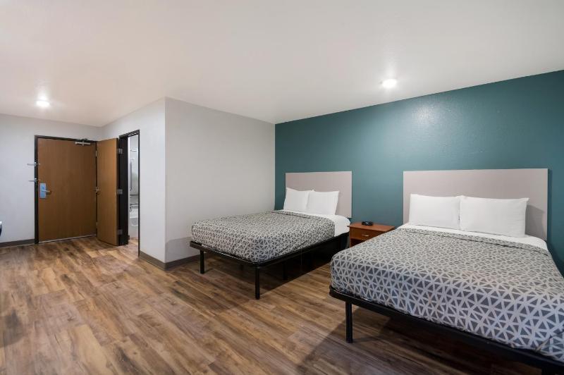 Double Room with Two Double Beds - Non-Smoking image 2