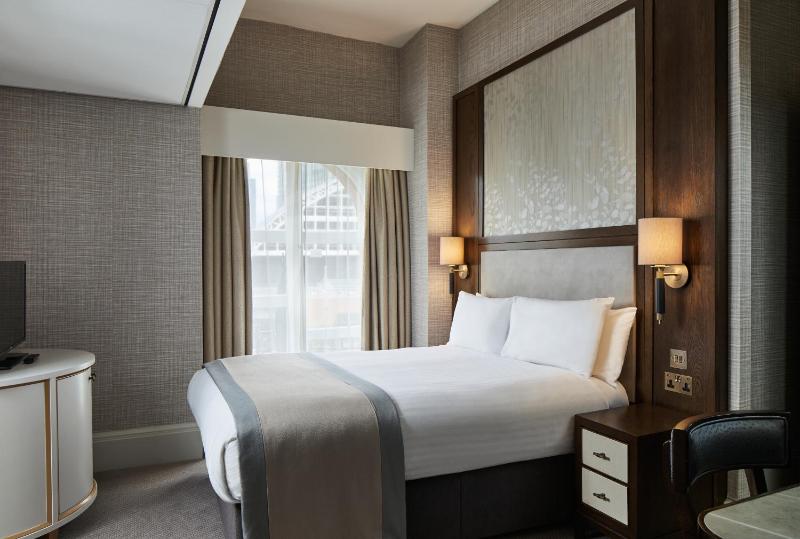 Standard Double Room image 1