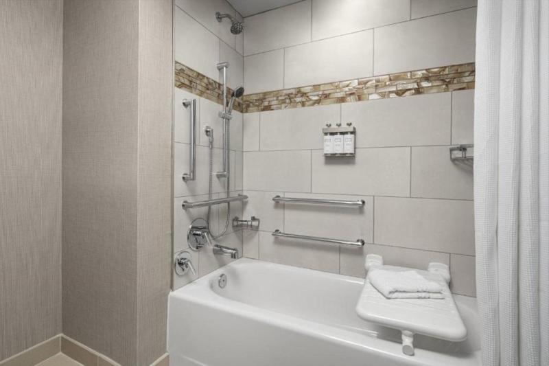 Residence Inn by Marriott Jacksonville-Mayo Clinic Area - image 16