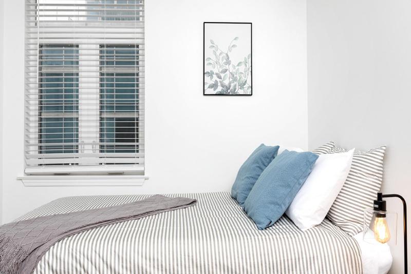 The Hornet - Cozy and Spacious 3BR - Free Parking - Views - 2 Mins to Stadium - image 12