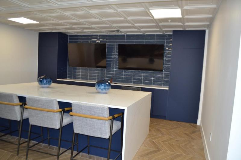 The Hornet - Cozy and Spacious 3BR - Free Parking - Views - 2 Mins to Stadium - image 21