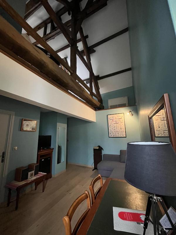 Family Room image 2