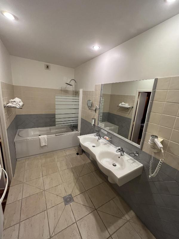 Superior Double Room image 2
