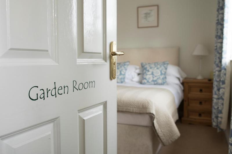Double Room with Private External Bathroom image 1