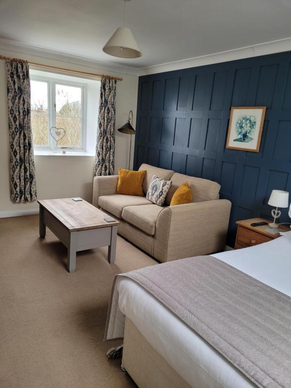 Deluxe Family Room image 1
