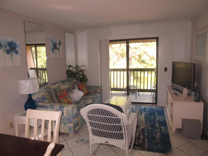 Two-Bedroom Villa - Resort View image 2